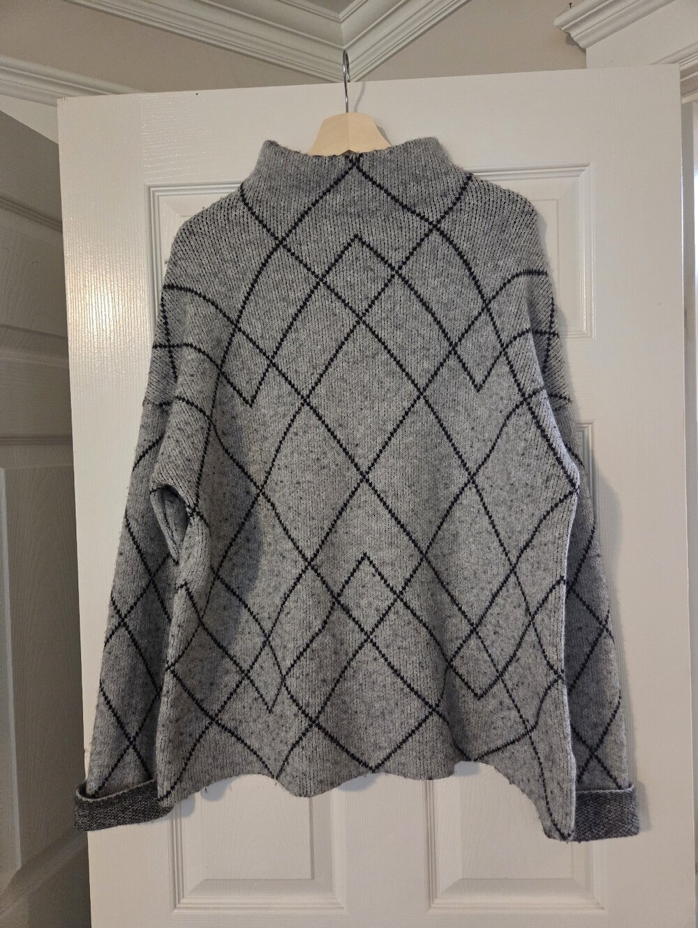 Christian Siriano Gray & Black Diamond Mock Neck Sweater